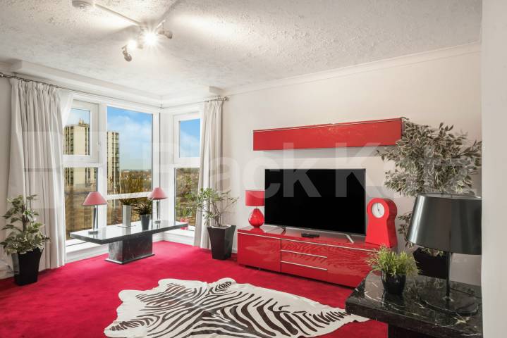 Bright, Refurbished 2 Bed Flat Steps from Primrose Hill Park Adelaide Road, Primrose Hill / Chalk Farm